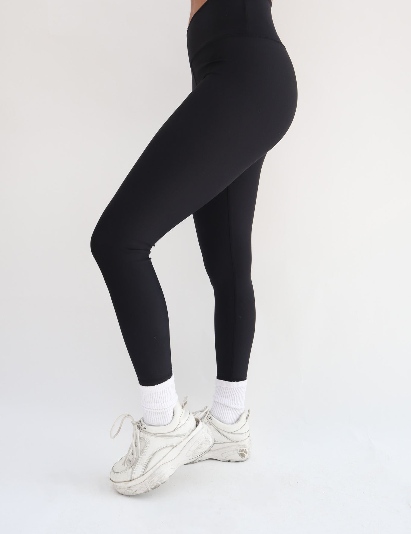 womens-black-legging-3.jpg